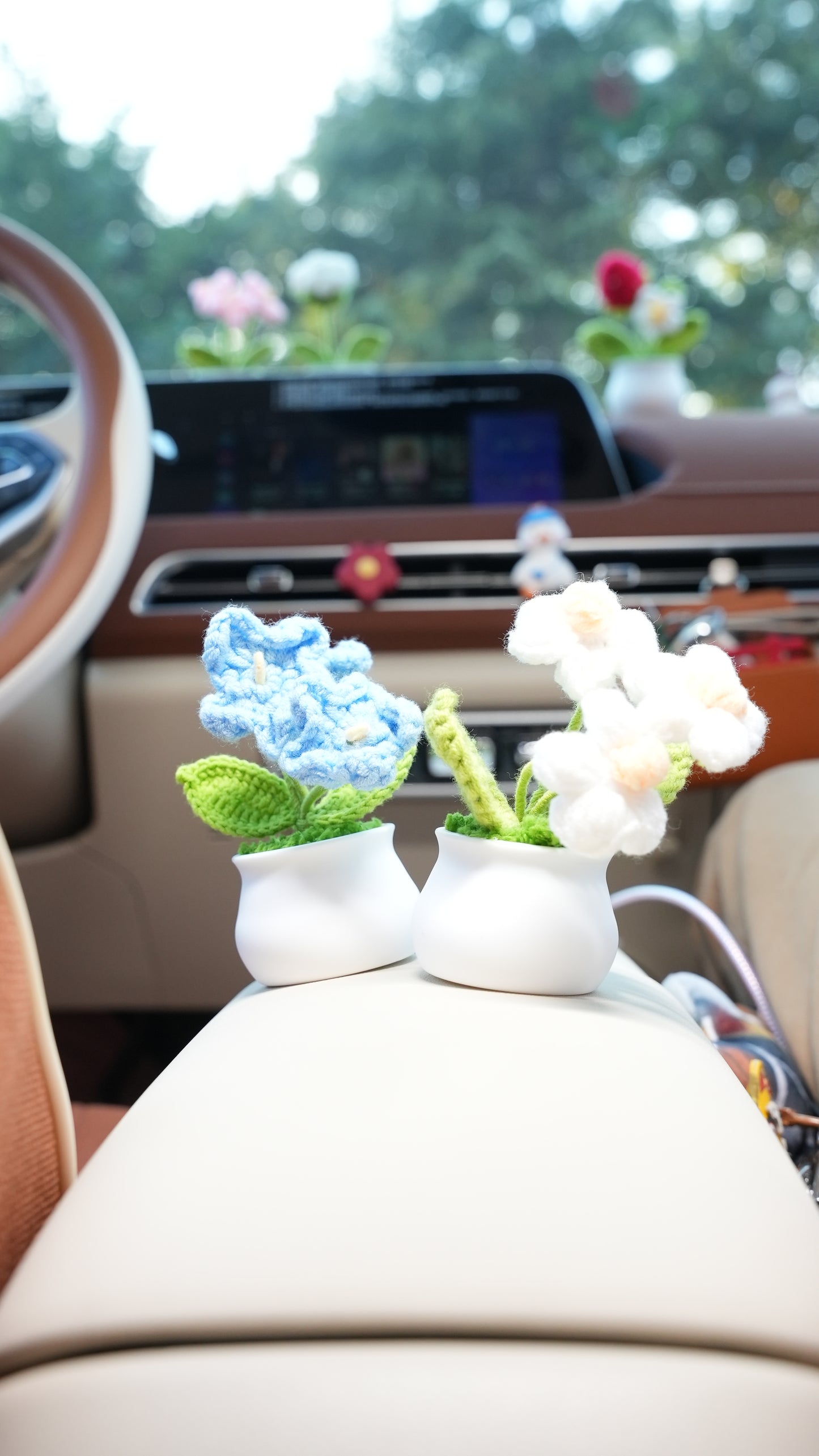 Handmade Mini Potted Crochet Flowers, Hand-Knitted Flower for Car Dash Decoration