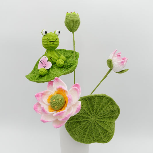 Crochet Flower, Lotus Four-Piece Set, Lotus Leaf with Frog, Handmade, Hand-Knitted with 100% Cotton