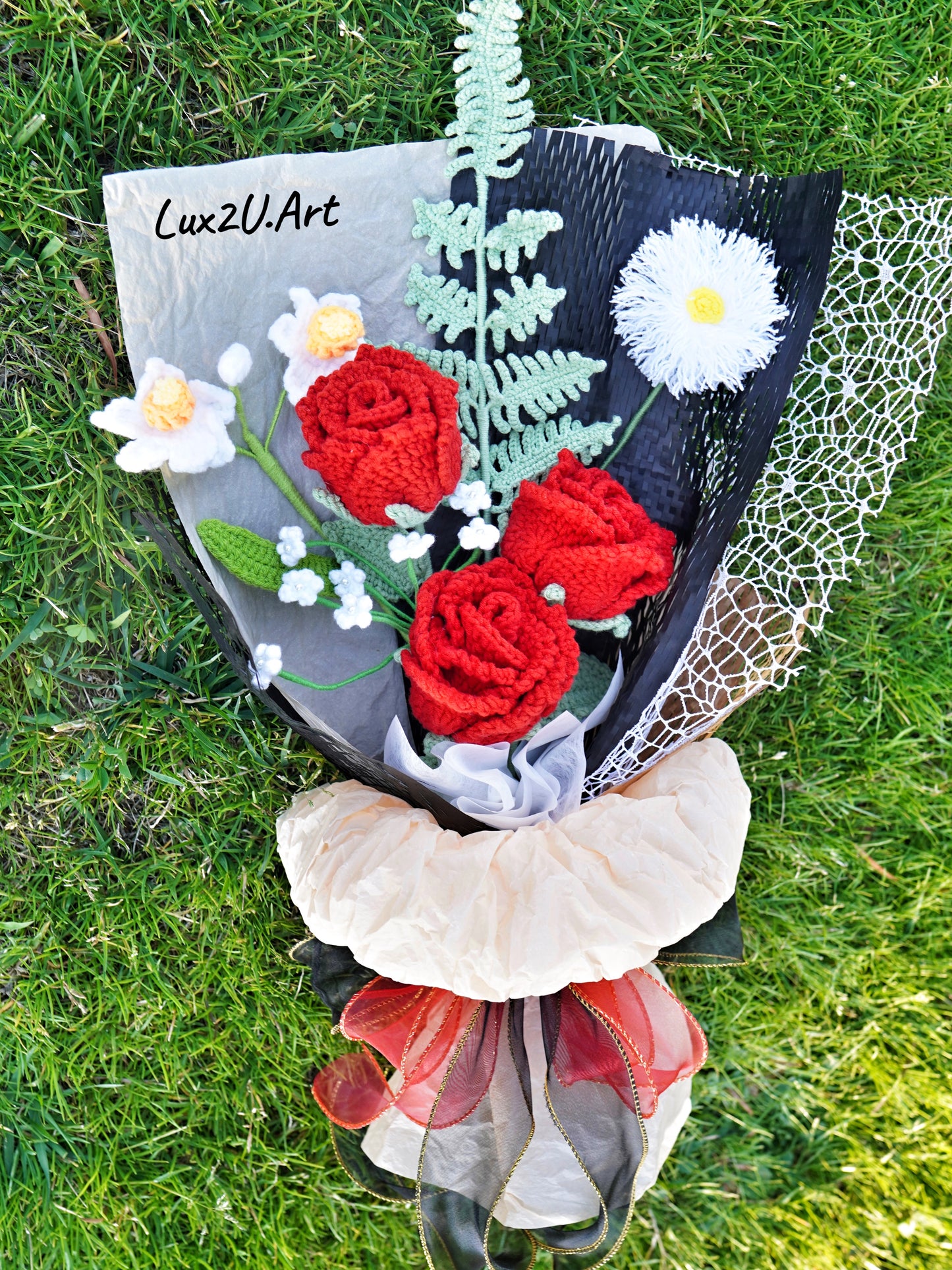 Crochet Flower Bouquet, 100% Handmade | Red