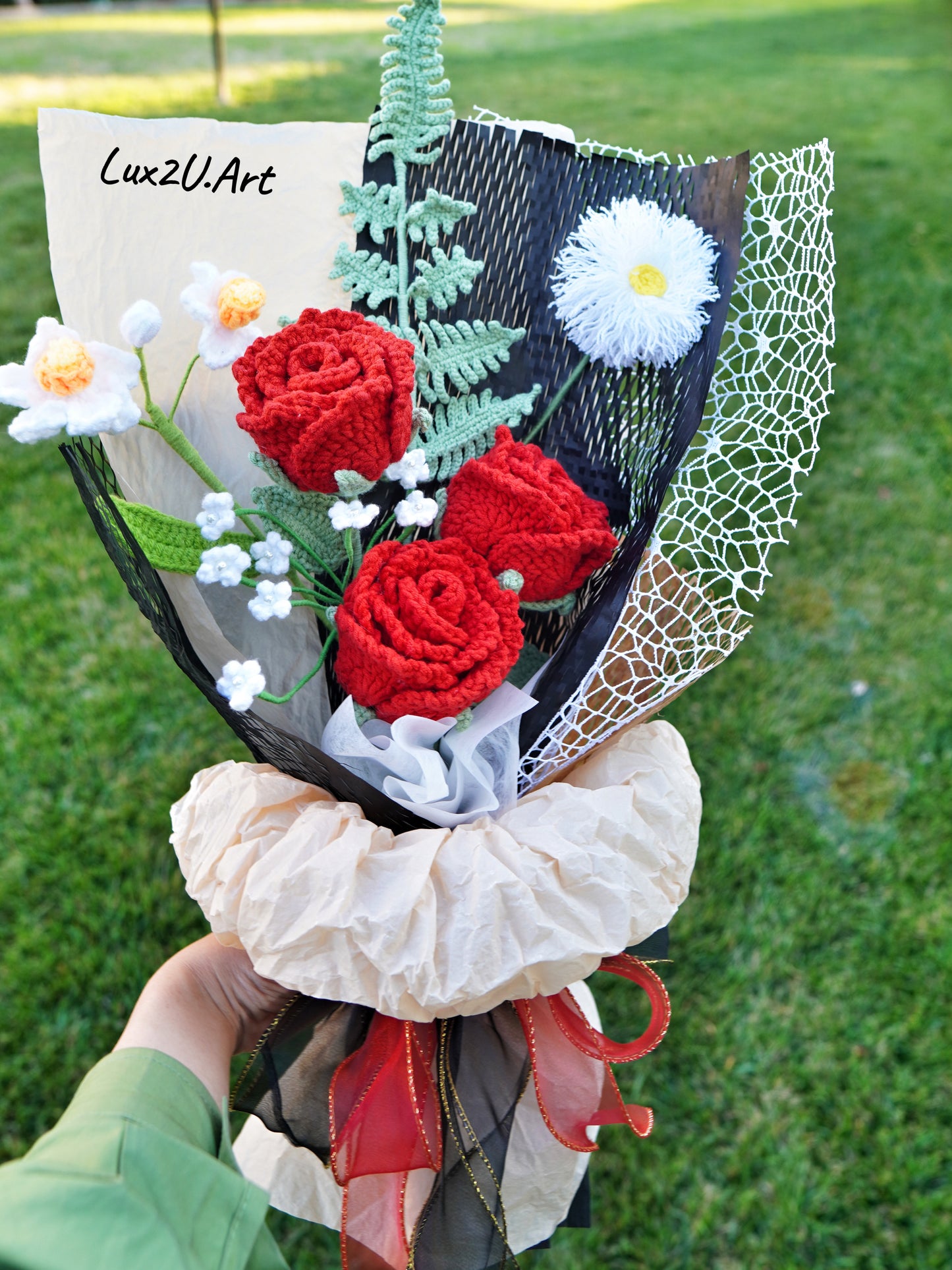 Crochet Flower Bouquet, 100% Handmade | Red